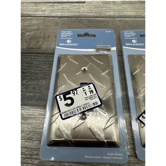 Diamond Plate 1-Gang Standard Toggle Wall Plate, Satin Nickel - 3 Pack {3} - Picture 4 of 10